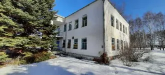 Часть здания торгового центра-кафе, кадастровый номер 13:07:0104002:1927, площадь 416,3 кв. м., расположенная по адресу: РМ, с. Ельники, Площадь 1 Мая, д. 2, пом. 4; барное оборудование, оборудование по видеонаблюдению; здание (часть здания торгового центра - магазин «Дежурный №1»), кадастровый…