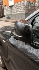 Bmw X6 2010 года, VIN: WBAFG2102BLN92421. Автомобиль не заводится из-за проблем с топливными форсунками. Боковые зеркала - царапины, повреждение лакокрасочного покрытия. Правое переднее крыло - скол, повреждение лакокрасочного покрытия (закрыто пленкой). Правый передний подкрылок - кустарная…