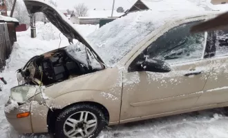 Агафонова С.А.  транспортное средство Ford Focus, 1999г.в., VIN 1FAHP3436YW101269  Передние стойки требуют замены, не открывается задняя правая пассажирская дверь, требуют замены подшипники в задней подвеске, подтекает масло из клапанной крышки Повреждены бампер, радиатор, радиатор кондиционера
