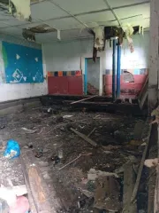 Нежилое здание 523,2 кв.м с участком 1260 кв.м, Омская область. Здание с кадастровым номером 55:30:040100:163, 1 этажное, деревянное, общей площадью 523,2 кв.м, с земельным участком площадью 1260 кв.м, кадастровый номер 55:30:040100:113, вид разрешённого использования: земли учреждений и…