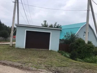 Земельный участок 838 кв.м., жилой дом 119.6 кв.м., гараж, г. Октябрьский, Башкортостан. Земельный участок площадью 838 кв.м., категория земель: земли населенных пунктов, разрешенное использование: под жилую застройку индивидуальную, расположенный по адресу: Республика Башкортостан, г. Октябрьский…