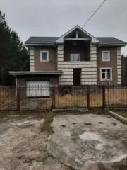 Имущественные права на жилой дом площадью 275 кв.м и земельный участок общей площадью 2253+/-415 кв.м с кадастровым номером 50:23:0010276:85. Установлено относительно ориентира, расположенного в границах участка. Почтовый адрес ориентира: Московская обл., Раменский р-н, сельское поселение…