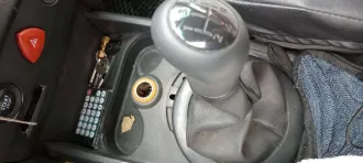 Renault Megan, 2005 - автотранспортное средство Рено Меган, 2005 г.в., VIN VF1LM1B0H33612300, номер кузова VF1LM1B0H33612300. Требуется замена тормозных дисков и колодок по кругу, имеется трещина на лобовом стекле, ремонт или замена капота, имеются сколы и царапины по всему кузову, пороги под…