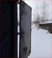 Прицеп Montracon, 1996 года, идентификационный номер SMRC3A04496D54440. Грузовой автомобиль МАЗ 544008-060-031, 2011 года, красный, VIN Y3M544008B0006590, ПТС 77УР946832, госномер Х656АР76.