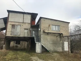 Нежилые здания общей площадью 4561,9 м² в Томской области. Здание: назначение нежилое, 1 этаж, подземных этажей 0, площадь 42,1 м², адрес: Томская область, г. Томск, ул. Циолковского, д. 16, кадастровый номер 70:21:0100030:600, инвентарный номер ЦБ0000065. Здание: назначение нежилое, 1 этаж…