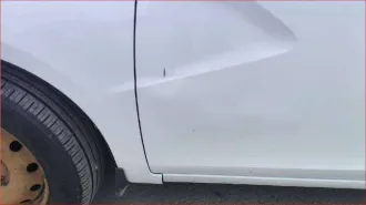 Lada Vesta, 2019, 106 л.с., 299070 км, автомобиль легковой, марка: LADA GFK110, модель: LADA VESTA, VIN: XTAGFK110KY319618, гос. рег. номер: У151КМ55, год изготовления: 2019 (транспортное средство имеет повреждения)