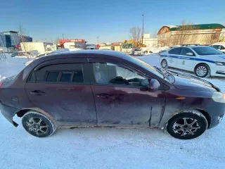 Легковой автомобиль: Chery A13, год изготовления: 2011, легковой седан, г/н: E197CC186, цвет: бордовый, VIN: Y6DAF6854B0000818, ПТС 77 УН 896077, СТС 99 44 684563  Задний бампер под замену, деформирована крышка багажника, требуется ремонт ходовой, проблема с датчиком холостого хода, ручник не…