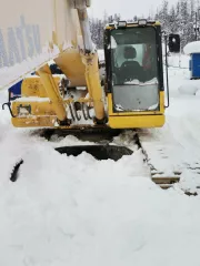Экскаватор Komatsu PC400LC-7, 2019 г.в., заводской номер Y400699/KMTPC086JKR400699. Модель/номер двигателя: SAA6D125E-3/329112. Рабочий объём двигателя 1104 см³. Мощность 246 кВт (335 л.с.). Гусеничный. Цвет желтый.