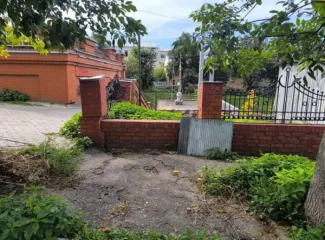 Областной сборный пункт военного комиссариата, кадастровый номер 33:22:032026:13, расположенный по адресу: Владимирская область, г. Владимир, ул. Большая Московская, д. 27а, площадью 1908,9 кв.м, здание склада, закусочной, кадастровый номер 33:22:032026:11, расположенное по адресу: Владимирская…