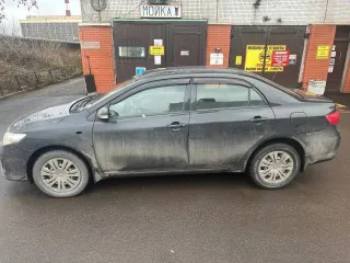 Toyota Corolla 2011 года, 124 л.с., АКПП. Идентификационный номер (VIN) JTNBV58E30J160869, государственный номер Н506АХ198.