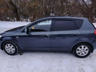 KIA ED (CEE'D) 2008 автомобиль марки KIA ED (CEE'D), год выпуска 2008, цвет: серый, модель № двигателя: G4FC 8Z069611, шасси: отсутствует; кузов: № XWEFF242390007936, идентификационный номер (VIN): XWEFF242390007936