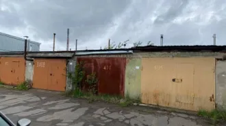 Гаражный бокс 10,15 м², Архангельская обл., Северодвинск 1/2 доля гаражного бокса в Архангельской обл. еще ½ доли (10,15 м.кв) в праве общей долевой собственности в гаражном боксе № 406 в ГСК № 10 "Мотор" секция 4 по адресу Архангельская область, городской округ Северодвинск, г. Северодвинск, ул…