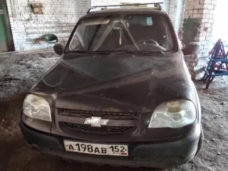 Chevrolet Niva 2009 года выпуска, цвет темно-коричневый металлик. VIN: Х9L21230090273538, двигатель 2123 №0285576, шасси отсутствует, кабина № Х9L21230090273538. Объем двигателя 1690 см³, мощность 79,6 л.с., механическая коробка передач, полный привод. Государственный регистрационный знак…