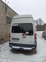 Renault Master 2017 года выпуска, автобус длиной от 5 до 8 м. Государственный номер О740ТР76, VIN: VF1MCF8CK49407843. Находится в Ярославле по адресу: Московский проспект, дом 1а.
