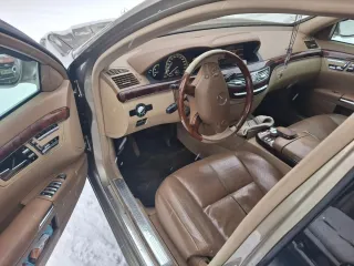 Mercedes S 350 2008 автомобиль марки Mercedes, модель S 350, 2008 года выпуска, VIN WDD2211561A240249 Ознакомиться с дополнительной информацией об имуществе и торгах можно по адресу https://bankrot.torggroup.org/ и по месту нахождения имущества (г. Екатеринбург, ул. Бебеля, 128) в рабочие дни с…