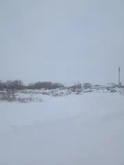 Земельный участок из состава земель населенных пунктов  с кадастровым номером 55:36:030117:1028 Местоположение земельного участка: Местоположение установлено относительно ориентира, расположенного за пределами участка. Ориентир строение. Участок находится примерно в 350 м., по направлению на…
