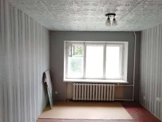 1/6 доля комнаты 12,9 кв.м. в квартире по адресу: 169601, Республика Коми, г. Печора, пер. Советский, д. 3, кв. 64. Кадастровый номер: 11:12:1702002:1136.