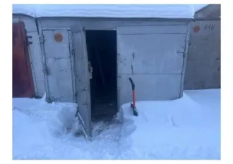Гараж 9,5 кв.м., Магнитогорск, Челябинская область. Нежилое помещение, площадь: 9,5кв.м., адрес (местонахождение): Челябинская обл., г. Магнитогорск, ГСК "Автомобиль-1", стоянка №10, гараж №193, кадастровый номер: 74:33:0215001:1721