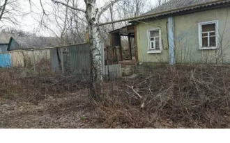 Земельный участок общей площадью 2500 кв. м., вид разрешенного использования – для ведения личного подсобного хозяйства, местоположение Белгородская обл., Старооскольский р н., с. Роговатое. Обшая долевая собственность, доля в праве 1/2