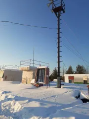 Сооружение: База ГСМ, кадастровый номер: 86:07:0000000:889, площадь застройки 822 кв.м., адрес: ХМАО Югра, Октябрьский р н, пгт Андра, мкр н Спортивный, строен.9а,  которая состоит: 1 . из территории хранения нефтепродуктов, которая включает:   емкости по 2000л.  2шт.     емкости 400л.  1шт.    …