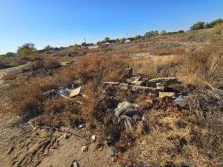 Земельный участок площадью 686 кв.м. для индивидуального жилищного строительства. Расположен по адресу: Российская Федерация, Астраханская область, г. Астрахань, Трусовский район. Кадастровый номер: 30:12:040489:496. Вид разрешённого использования: 2.1.