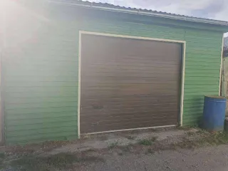 Дом 99,4 кв. м и земельный участок 421 кв. м в селе Верх-Тула, Новосибирская область, улица Учительская, дом 85. Кадастровый номер дома: 54:19:060103:3741, участка: 54:19:060103:3722.