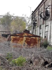 КПП-4 57 кв.м Самара. Здание контрольно-пропускного пункта (КПП-4), расположено по адресу: г.Самара, ул.Калинина, 1 (при въезде на бывшую территорию ОАО СПЗ со стороны Заводского шоссе), площадь по внешнему обмеру 57кв.м. Право собственности на КПП-4 в ЕГРН не зарегистрировано, возникло до 1997г. В…