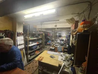 Мастерская по ремонту обуви 38.2 кв.м Челябинская область Нежилое помещение - мастерская по ремонту обуви, назначение: нежилое, площадь: 38,2 кв. метра, этаж: подвал, кадастровый номер: 74:25:0308201:560, расположенное по адресу: Челябинская область, г. Златоуст, ул. им. А.Н. Радищева, д. 1…