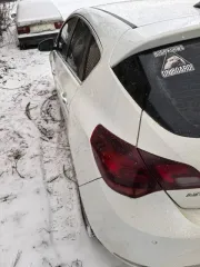 Opel Astra J, VIN: XUFPE6DD2D3026921, категория B, 2013 г.в., модель двигателя A16XER 20ST8361, кузов: XUFPE6DD2D3026921, цвет белый, мощность 116 л.с. (85 кВт), объем 1596 см³, максимальная масса 1940 кг, масса без нагрузки 1443 кг.