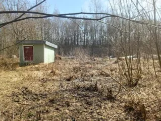 Земельный участок 9 кв.м с водонапорным узлом 4,9 кв.м Новгородская область земельный участок площадью 9,0 кв.м., с кадастровым номером 53:11:0700205:156 с находящимся на нем объектом недвижимого имущества – сооружением (водонапорный узел (насосная со скважиной и башня водонапорная)) площадью 4,90…