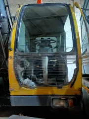 Экскаватор колесный Volvo EW 130, 2000 года выпуска, государственный номер 9214ЕА79, заводской № машины EDY0938, номер двигателя B5.9-С-21430705, цвет желтый. Регистрационный номер 731/А. Снижение цены на 15%. Цена - 2138294 руб. (с учетом НДС 22%). Задаток - 534573,50 руб. Шаг - 21382,94 руб…