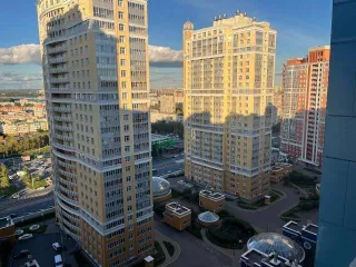 Квартира, 88.6 кв.м, 3-комнатная, Санкт-Петербург. Квартира в Санкт-Петербурге, 88,6 кв.м, 3 комн. Недвижимое имущество: Квартира, состоящая из 3 (Трёх) комнат общей площадью 88,6 кв.м., расположенная на 22 этаже дома переменной этажности, по адресу: г. Санкт-Петербург, проспект Просвещения, д. 43…
