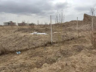 Права аренды земельных участков с коммунальной инфраструктурой на 53 земельных участка общей площадью 321 488 кв.м и право собственности на 1 земельный участок площадью 38 172 кв.м, расположенных по адресу: Московская область, городское поселение Мытищи, северо-западнее деревни Болтино, в том…
