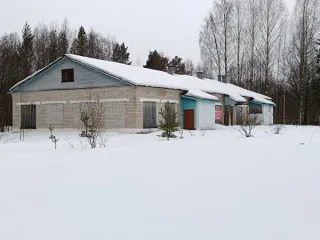 Здание бани, кадастровый номер 35:12:0201021:141, назначение: нежилое, площадью 44,1 кв. м, по адресу: Вологодская область, Харовский р-н, с. Шапша, д. 2. Стационарное отделение, кадастровый номер 35:12:0201021:142, назначение: нежилое, площадью 300,5 кв. м, по адресу: Вологодская область…