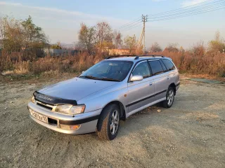 Легковой автомобиль, марка: ТОЙОТА, модель: Калдина, год изготовления: 1996, цвет: серый, ПТС: 25НС839464, г/н: О201ХА125, мощность двигателя, л. с.  кВт : 85/115, кузов №: АТ1915004377, разрешенная максимальная масса 1455 кг, масса без нагрузки 1180 кг