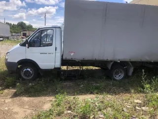 Грузовой фургон 172422 2014г.в., г/н В331АУ136, VIN Х96172422Е0013419. Ржавчина по всему кузову, будка белого цвета. 423 980,00 руб. Шаг аукциона 2119,90 руб. Размер задатка 211 990,00 руб. Существующие ограничения (обременения) – арест. Год выпуска: 2014. Марка грузовика: Грузовой фургон 172422…