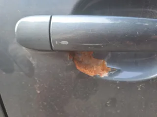 Легковой автомобиль Skoda Rapid 2015 года выпуска, VIN XW8AD2NH3FK121402. Является предметом залога АО «ТБанк».