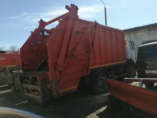 Мусоровоз КО-427-32 на шасси МАЗ-5337А2 2012 года. Транспортное средство в неработоспособном состоянии. Идентификационный номер (VIN) – X5H427323С0000111. Категория ТС – C. Год изготовления - 2012. Модель, № двигателя – ЯМЗ-6563.10 C0483482. Шасси (рама) № YЗМ5337A2 C0005369. Кузов (кабина, прицеп)…