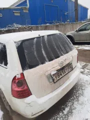 Toyota Corolla 2004, белый, модель: Corolla Fielder, год изготовления: 2004, VIN: отсутствует, ПТС: 03 ОУ 107860, местонахождение г. Калуга ул. Советский проезд д.11. АВТО НА ХОДУ, НО: 1.Горит ЧЕК 2.Аккумулятор слабый 3.На авто установлено газовое оборудование, но оно не зарегистрировано.