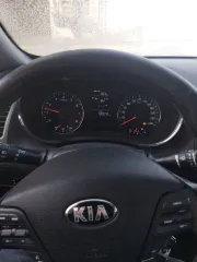 Kia Forte, 2015 года, 145 лс, 150072 км, АКПП, легковой автомобиль, марка: KIA YD(Cerato, Forte), год изготовления: 2015 г.в., цвет: черный, VIN: XWEFX411AFC000956, мощность двигателя, л. с. (кВт): 96/130.0, рабочий объем двигателя, куб. см: 1591