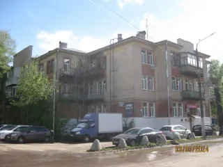 Нежилое помещение в подвале общей площадью 137,4 кв.м, кадастровый номер 52:18:0050273:127, расположено по адресу: Нижегородская область, г Нижний Новгород, р-н Ленинский, ул Адмирала Нахимова, д 28, пом П5. Помещение расположено в подвале трехэтажного жилого дома, вход отдельный.