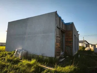 Земельный участок 1068 +/- 11 кв.м и дом 117,5 кв.м в Ленинградской обл., расположенные по адресу: Российская Федерация, Ленинградская область, Гатчинский район, Веревское сельское поселение, д.Горки, ул.Благодатная, з/у 21. Кадастровый номер участка: 47:23:0259004:2144, кадастровый номер дома…