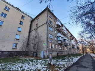 Жилое помещение (комната) с кадастровым номером 66:41:0504010:733 (площадь 12,9 м2), расположенное по адресу Свердловская обл., г. Екатеринбург, ул. Агрономическая, д. 42, кв. 25. Информация о характеристиках и стоимости имущества находится на сайте электронной торговой площадки ООО…
