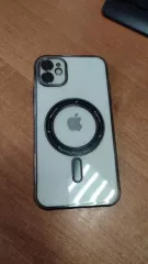 Телефон сотовый марки iPhone 11. Цвет корпуса белый. Имеет бампер прозрачного цвета с черной окантовкой. Имеются потертости, сколы на корпусе; разрыв защитной пленки на стекле. Работоспособность не удалось проверить. IMEI 6358989493217816. Имущество продается в том виде, в каком оно есть, в случае…