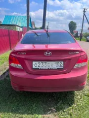Hyundai Solaris, 2012 года, 107 лс, 211 842 км, VIN Z94CU41CACR175555, залог в пользу ПАО "Сбербанк".