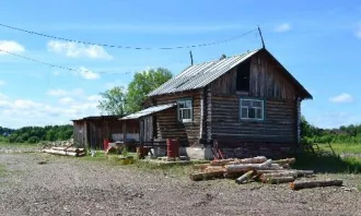 Недвижимое имущество: Сооружение, 24:12:0380107:501, Нежилое (сооружение), склад временного содержания, Красноярский край, Енисейский район, с. Верхнепашино, ул. Советская, 1В/8, 641 кв. м; Здание, 24:12:0380107:512, Нежилое, 663148, Россия, Красноярский край. Енисейский район, с. Верхнепашино, ул…