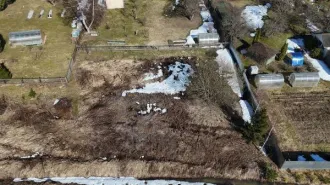 Земельный участок 893 кв.м для индивидуального жилищного строительства. Кадастровый номер квартала: 50:07:0060306. Категория земель: земли населенных пунктов. Местоположение: Московская область, Волоколамский муниципальный округ, село Морозово. Основной вид разрешенного использования: 2.1. Площадь…