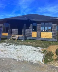 Земельный участок 600 кв.м и жилой дом 129 кв.м, Московская область. Земельный участок, площадью 600 +/- 9 кв. м, расположенный по адресу: Московская область, город Домодедово, село Юсупово, кадастровый номер 50:28:0110156:11435, категория земель: земли населенных пунктов, виды разрешенного…