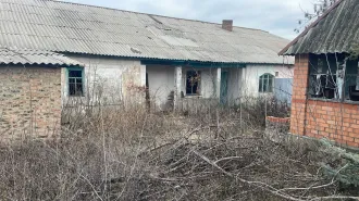 Здание нежилое, адрес: 346900, Ростовская обл., г.Новошахтинск, ул. Космическая, дом 28; кадастровый номер:61:56:0060292:102, 346900, Ростовская область, г.Новошахтинск, ул. Космическая, 28, договор купли-продажи нежилого помещения, выдан 20.01.2005; 2. Помещение нежилое, адрес: 346900, Ростовская…