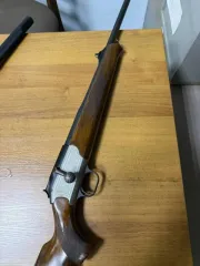 Карабин охотничий Blaser R 93. Наименование изделия: карабин охотничий Blaser R‑93. Производитель: Blaser Jagdwaffen GmbH (Германия). Калибр: 9,362 мм. Тип оружия: нарезной магазинный карабин с продольно‑скользящим затвором прямого действия и радиальным запиранием.